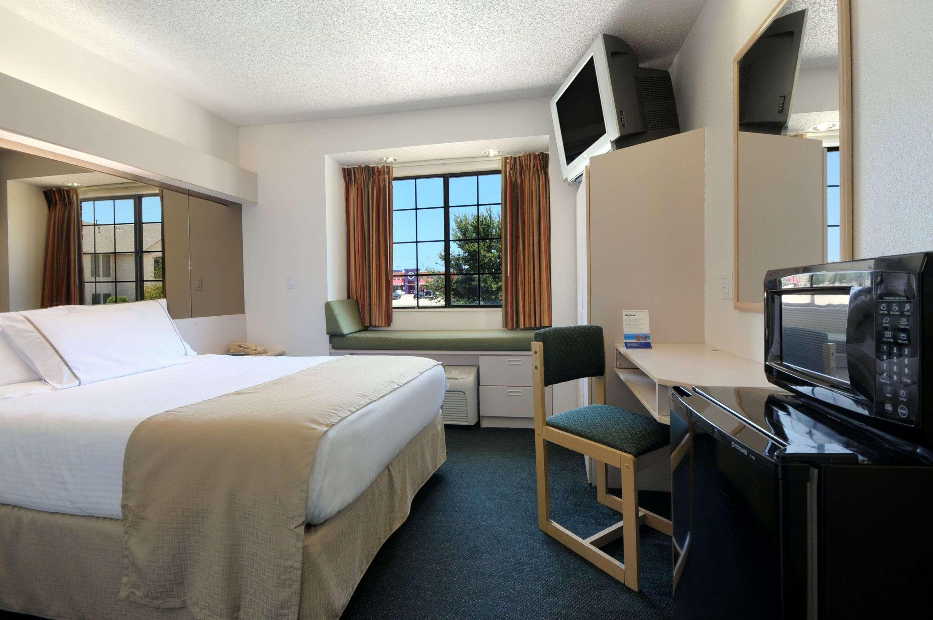 Travelodge By Wyndham Arlington/Dallas Area Kültér fotó