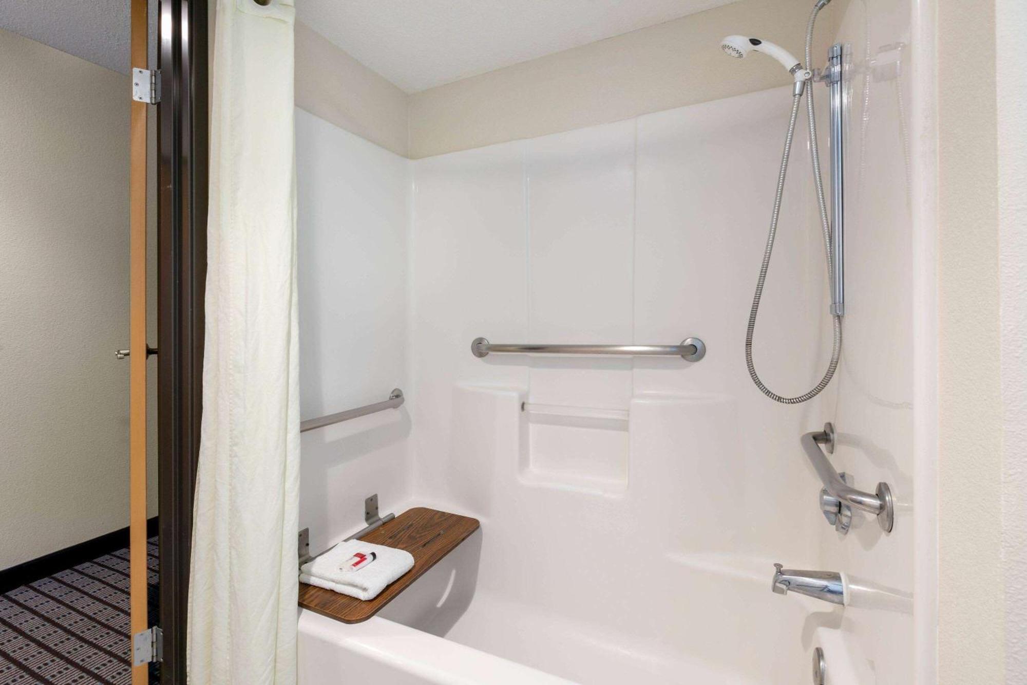 Travelodge By Wyndham Arlington/Dallas Area Kültér fotó