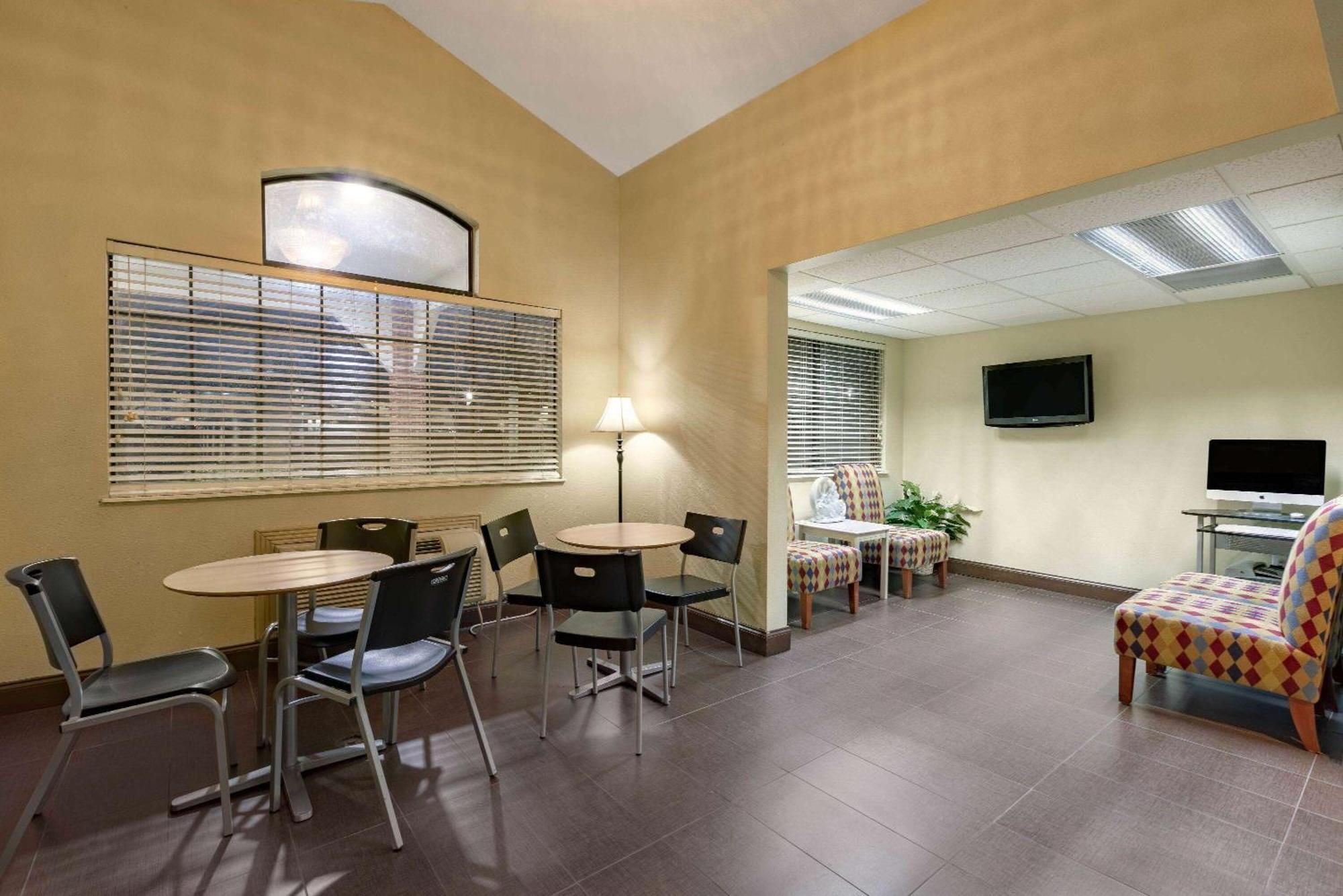 Travelodge By Wyndham Arlington/Dallas Area Kültér fotó