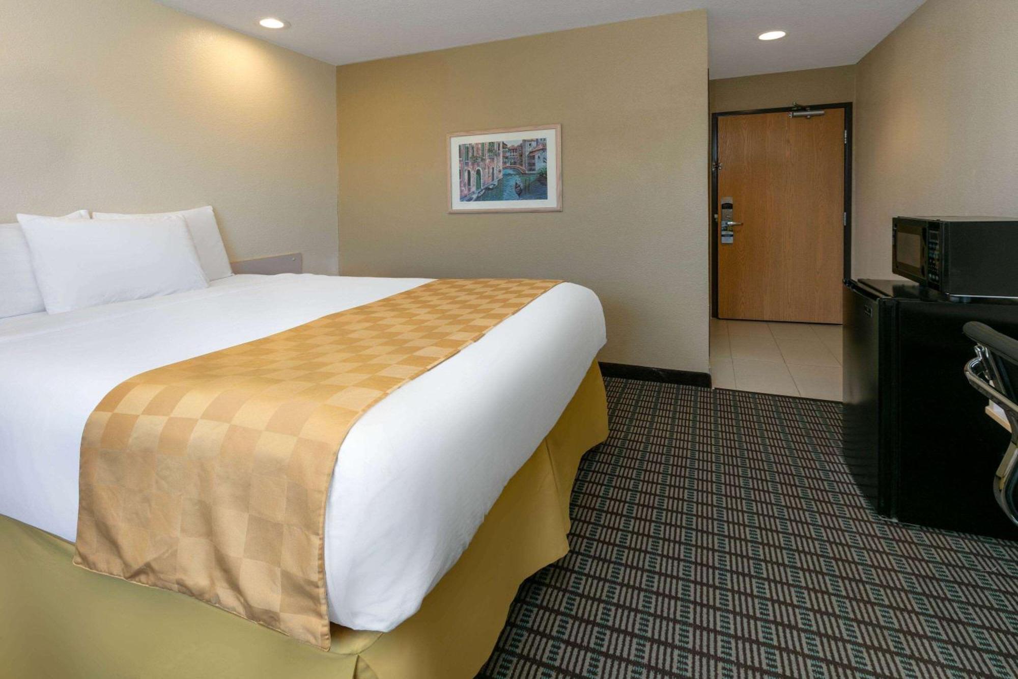Travelodge By Wyndham Arlington/Dallas Area Kültér fotó
