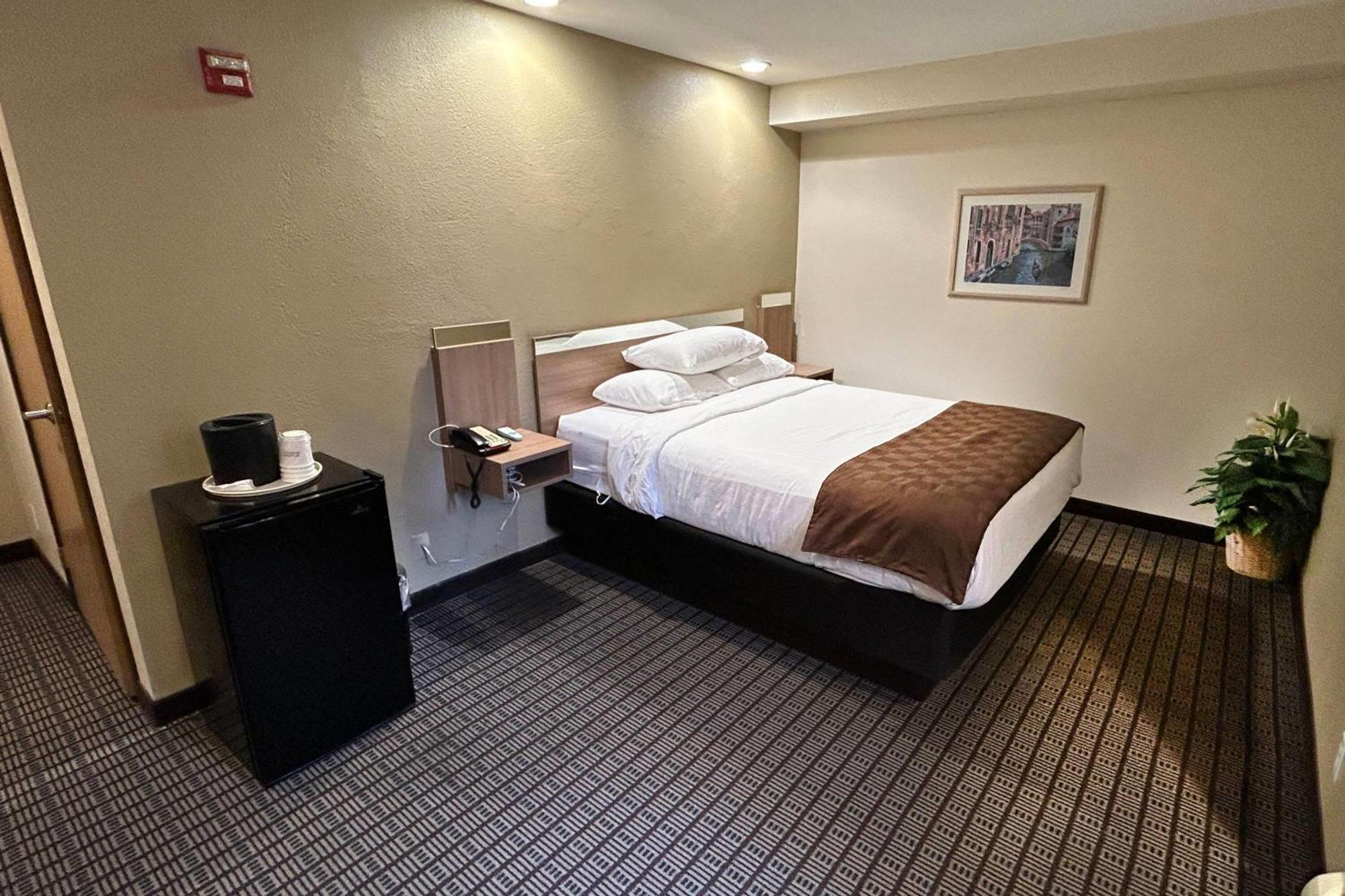 Travelodge By Wyndham Arlington/Dallas Area Kültér fotó