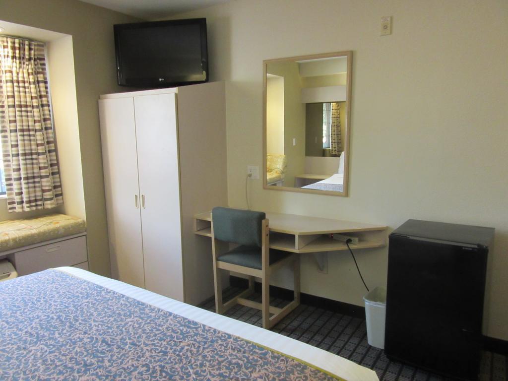 Travelodge By Wyndham Arlington/Dallas Area Kültér fotó
