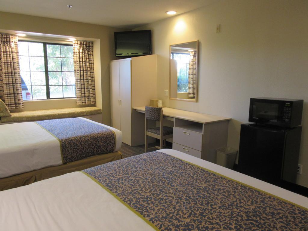 Travelodge By Wyndham Arlington/Dallas Area Kültér fotó